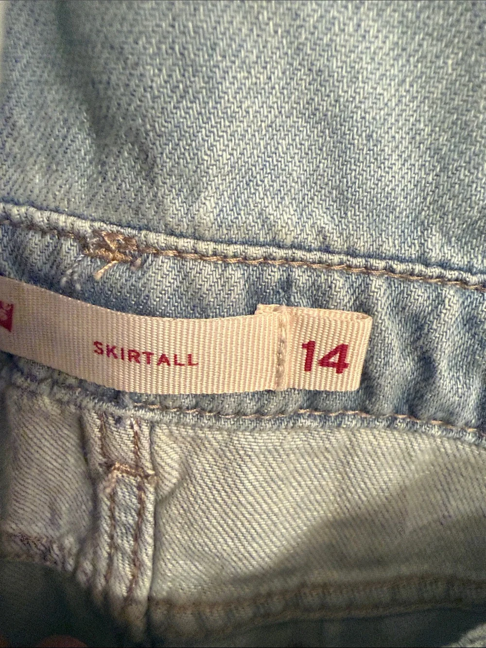 Levis levi light
